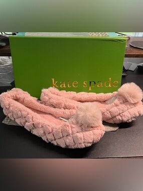 kate spade Sabilla Pink Faux Fur Pom Pom Slippers NIB - 9 medium.